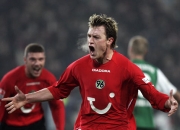 开云体育官网-沃尔夫斯堡胜过汉诺威，收获三分冲刺前三的简单介绍