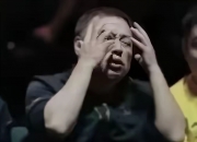 开云体育入口-关于乌龙球频现引发观众哄笑，球员沮丧心情难掩的信息