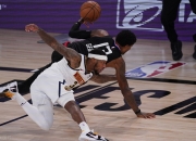 开云体育下载-新疆队翻盘山西队，乔治点燃赛场