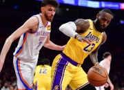 开云体育app-历史经典再现，球队重回巅峰冲击总冠军