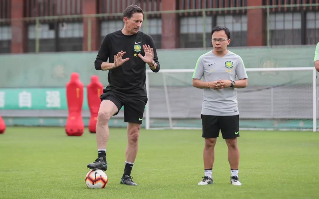 关于武汉卓尔客场失利，教练组全力备战未来比赛的信息