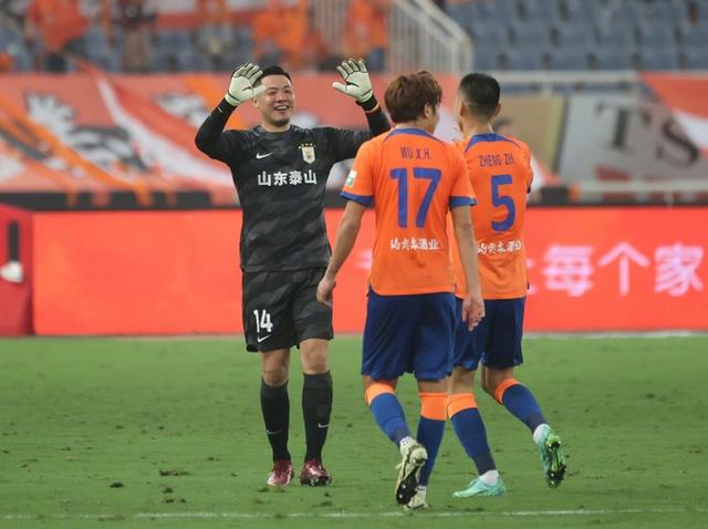 人队中锋再次破二十,带队轻松胜出的简单介绍 人队中锋再次破二十,带队轻松胜出的简单介绍