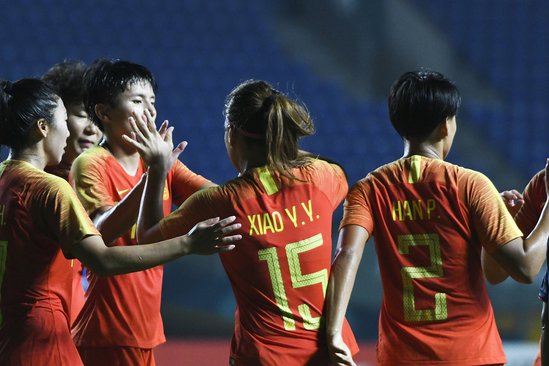 关于世界杯女足赛场上激烈对决,球员们全力以赴的信息 关于世界杯女足赛场上激烈对决,球员们全力以赴的信息