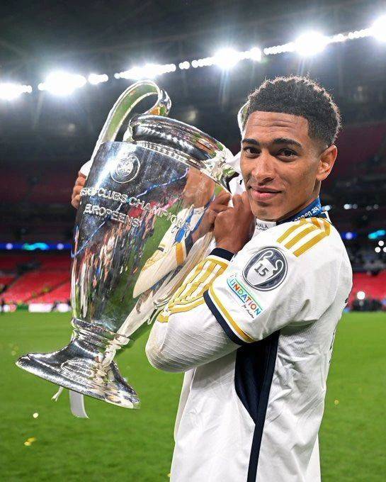 关于热刺后卫坚守国家队备战欧洲杯预选赛的信息