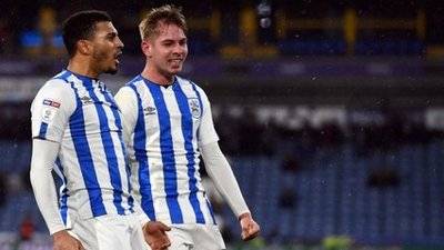 包含里昂迎战梅斯，双方实力对比势均力敌的词条