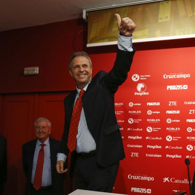 包含塞维利亚球员完成手术，术后恢复情况令人期待的词条