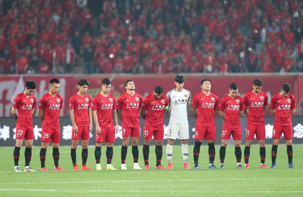 球队新赛季补强成功,球迷期待更上一层楼的简单介绍 球队新赛季补强成功,球迷期待更上一层楼的简单介绍