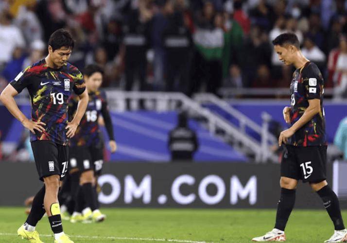 包含亚洲足坛锐意角逐,精彩比赛引人瞩目的词条