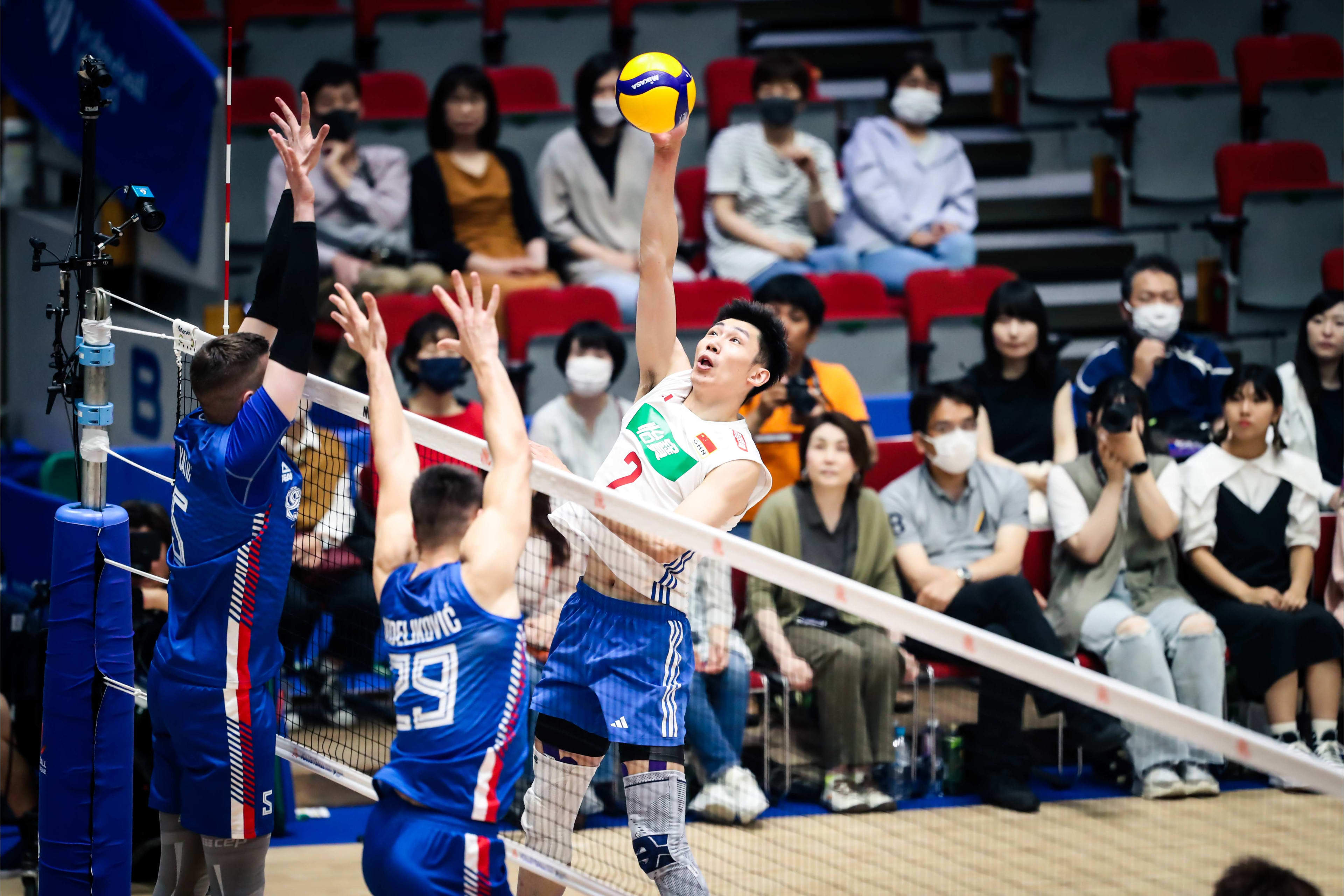 塞尔维亚队大胜保加利亚,晋级欧锦赛半决赛 塞尔维亚队大胜保加利亚,晋级欧锦赛半决赛