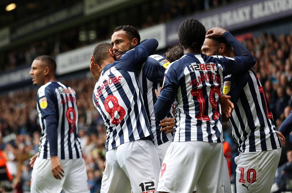 雷丁和米尔沃尔颁奖仪式，赛季总结！的简单介绍