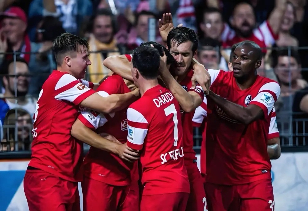 尼斯主场击败雷恩,取得连胜 尼斯主场击败雷恩,取得连胜