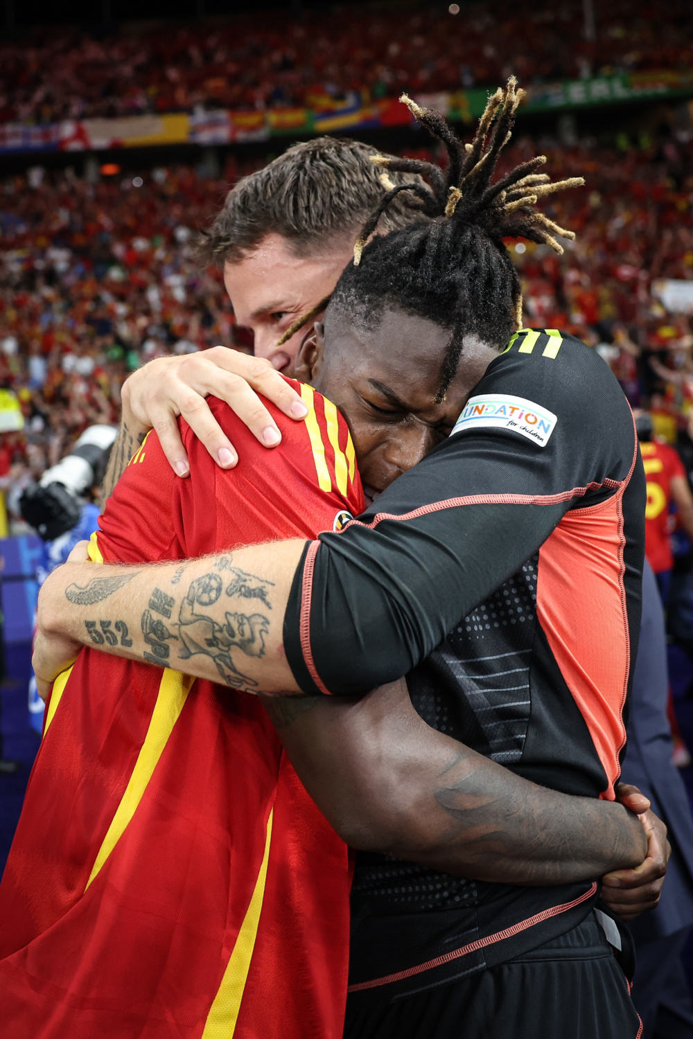 西班牙队意外战胜瑞士挺进欧洲杯半决赛