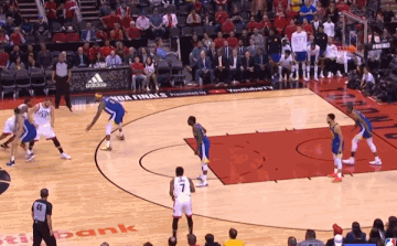 上海举行排球比赛，勇士表现遗憾