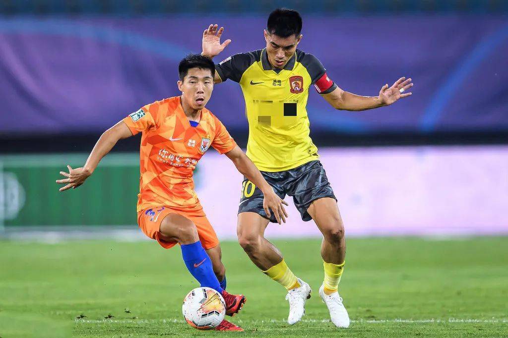 恒大在纽约伤退引热议 恒大在纽约伤退引热议