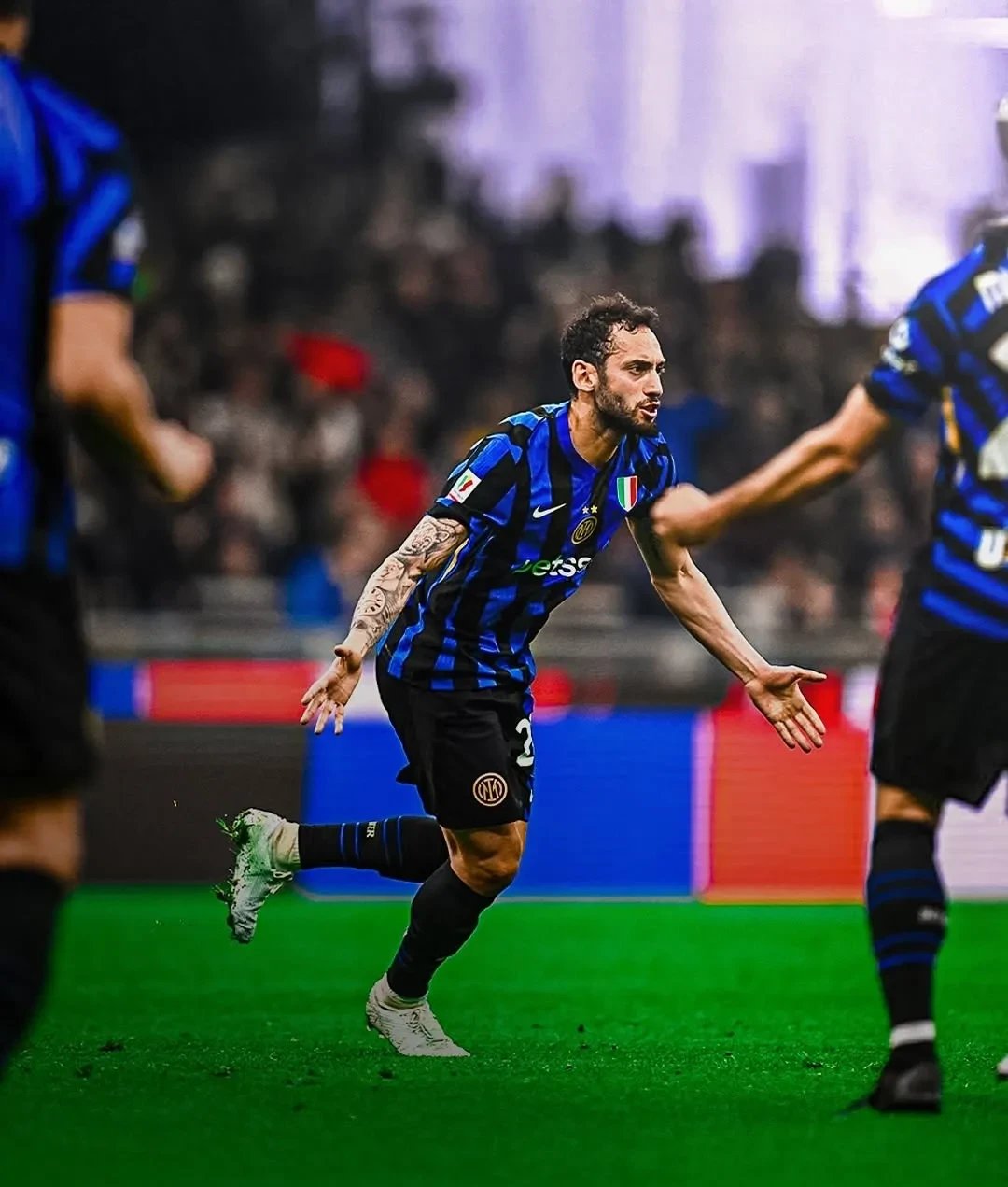 AC米兰客场逆转,继续追赶榜首的简单介绍 AC米兰客场逆转,继续追赶榜首的简单介绍