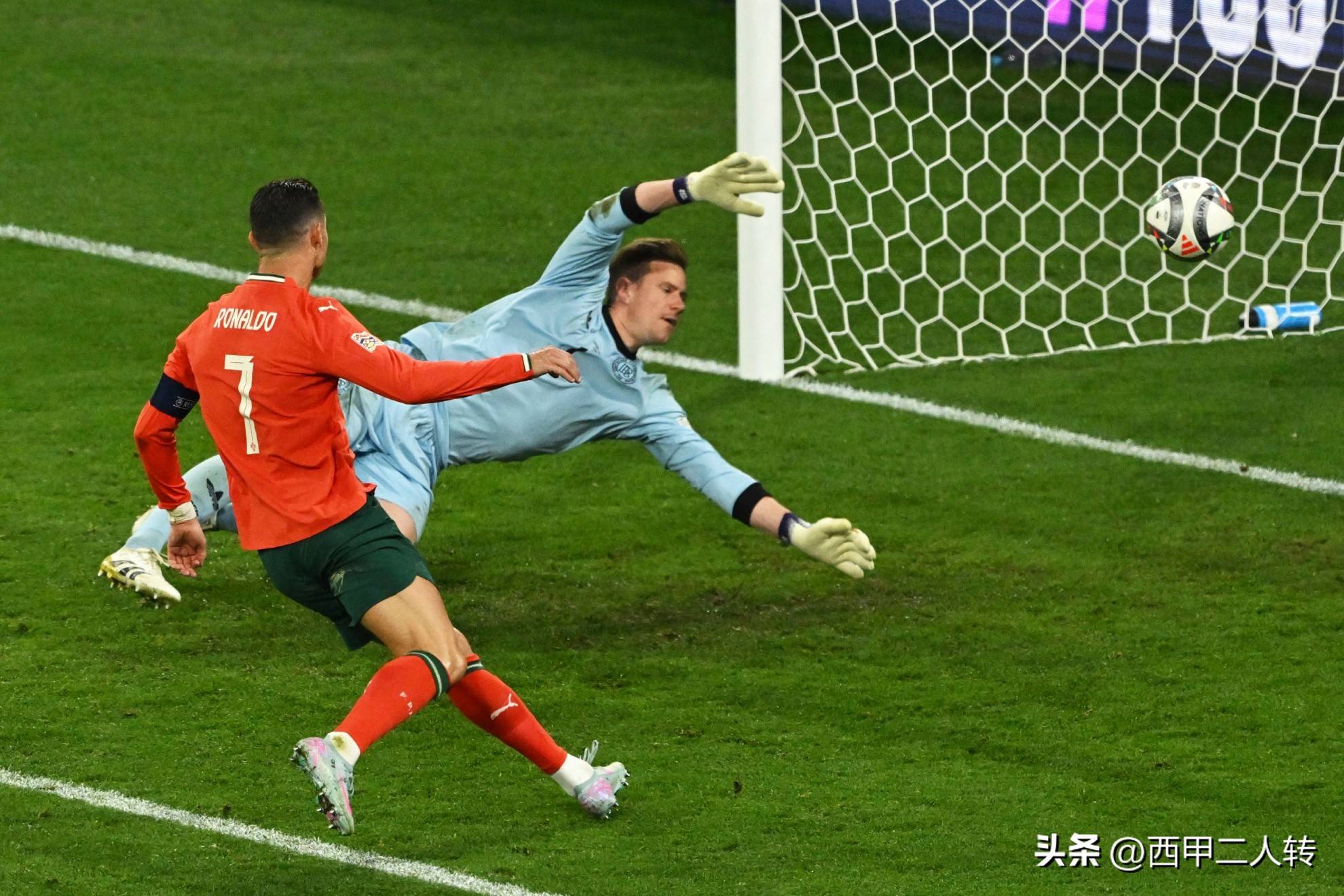 关于罗马尼亚队在欧国联附加赛中成功挺进下一轮的信息