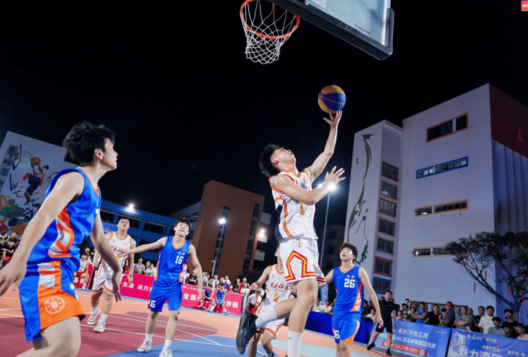 青少年篮球联赛迎来巅峰对决