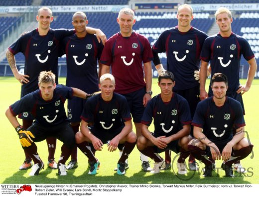 汉诺威队在德国足球联赛中排名前列 汉诺威队在德国足球联赛中排名前列