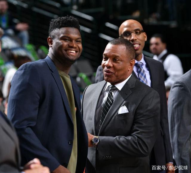 爵士队新援表现抢眼,引起球迷热议的简单介绍 爵士队新援表现抢眼,引起球迷热议的简单介绍