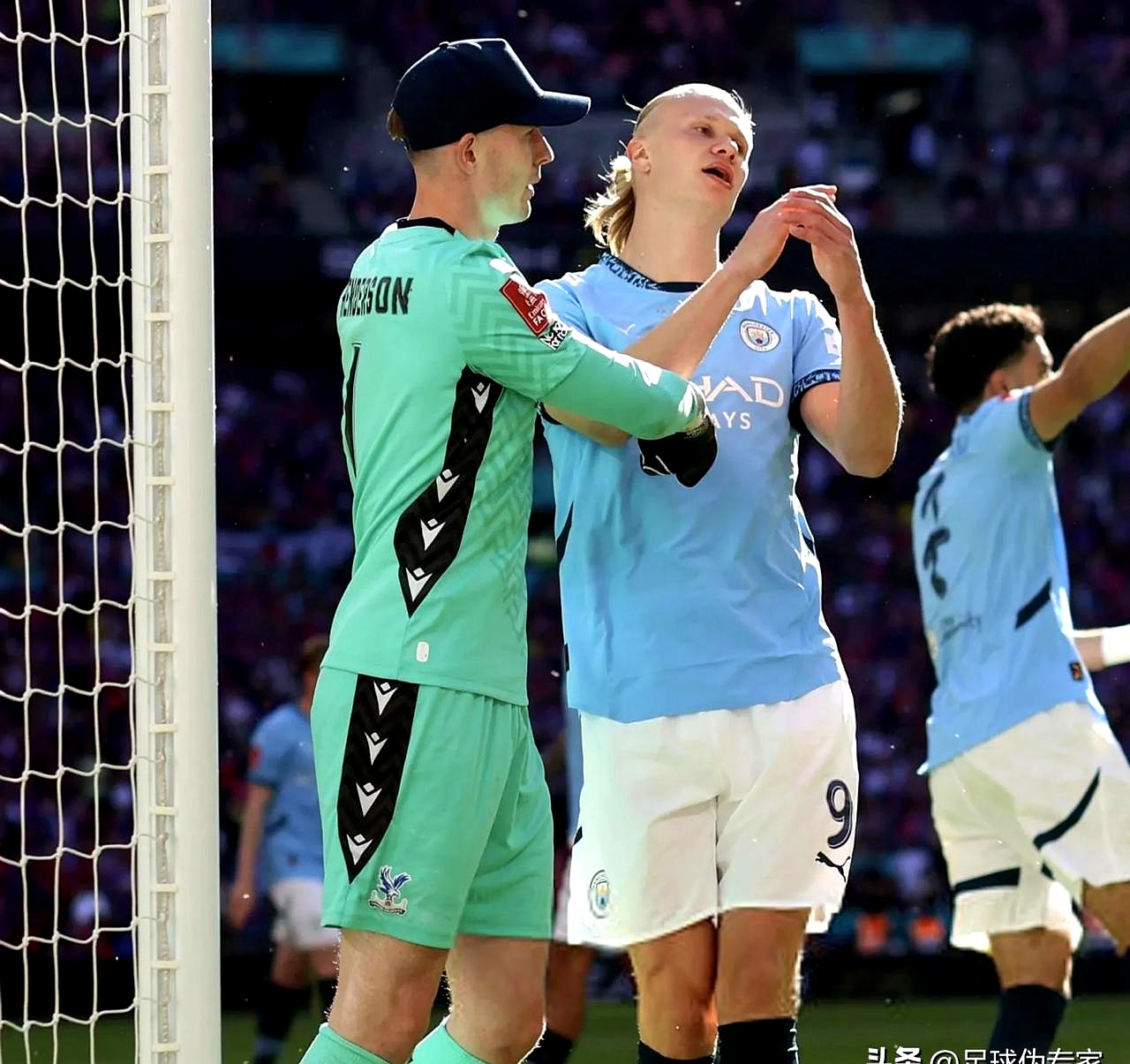 墨西哥血洗切尔西，哈兰德绝境逆转的简单介绍