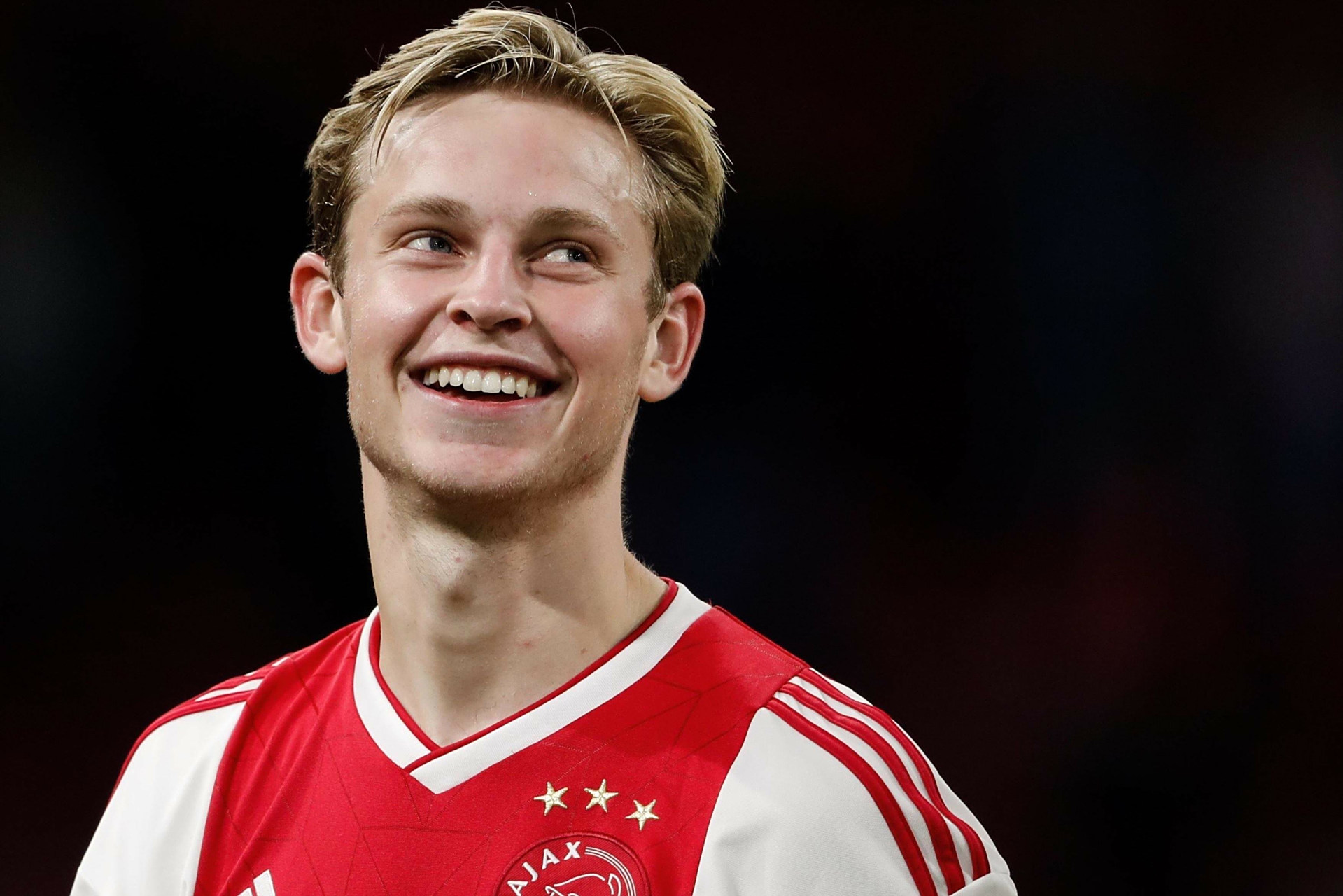 包含瑞士绝地反击曼联，德容绝境逆转的词条