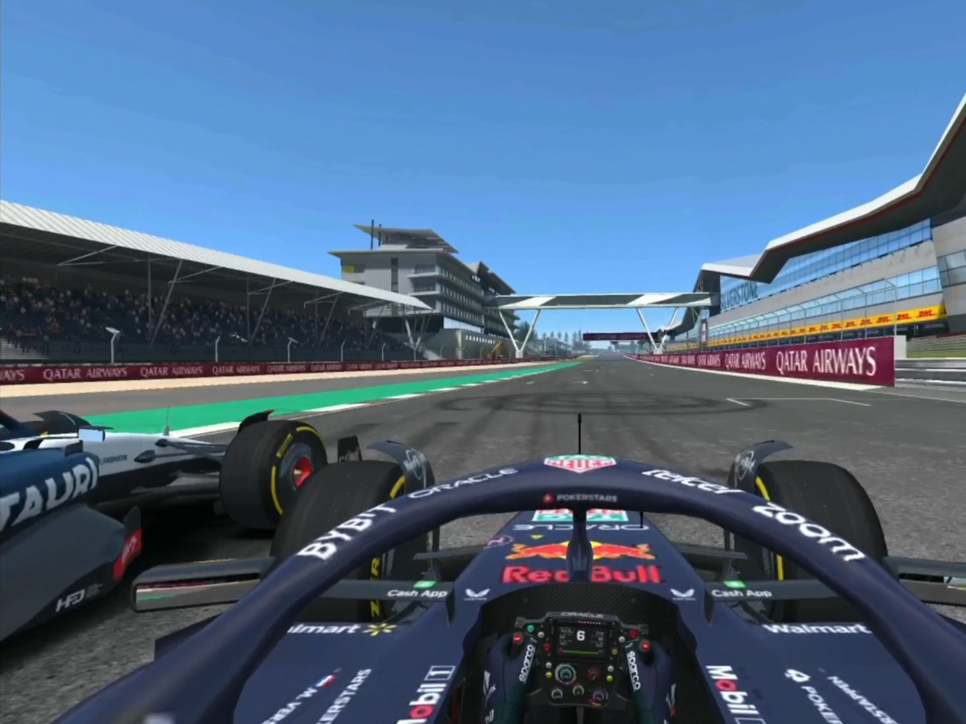 红牛车队险胜迈凯伦，阿隆索关键制胜的简单介绍