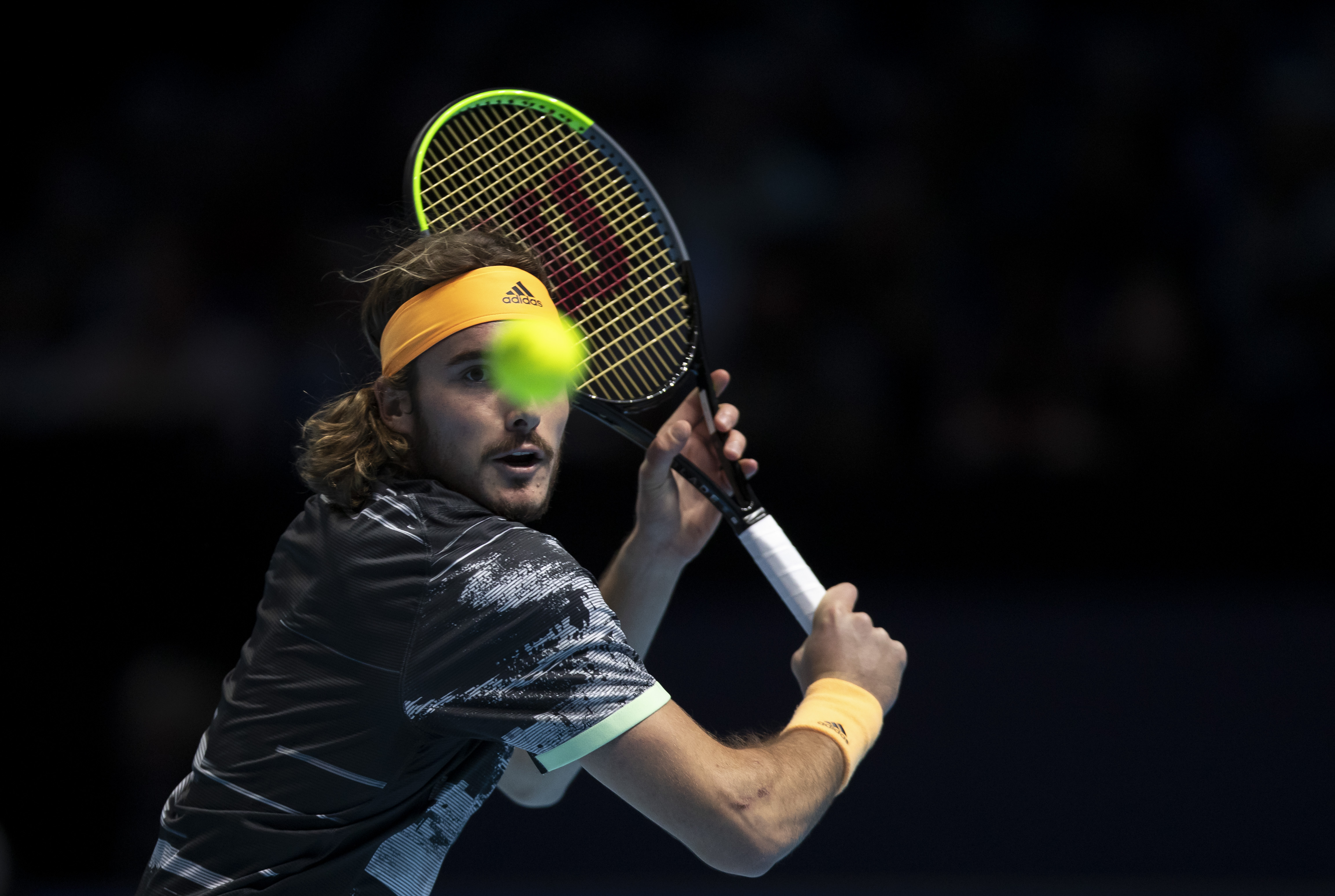 温网逆转ATP总决赛，西西帕斯高光表现